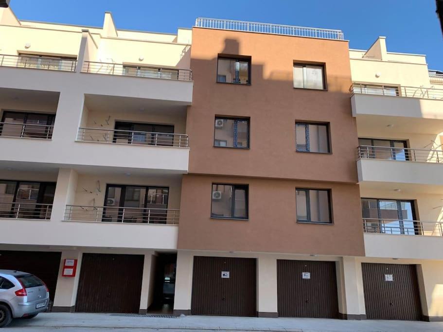 Rowing Base Apartment Plovdiv Eksteriør billede