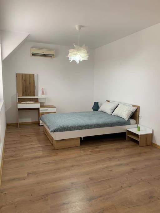 Rowing Base Apartment Plovdiv Eksteriør billede